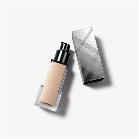 burberry fresh glow luminous fluid base original|Burberry shell eyeshadow review.